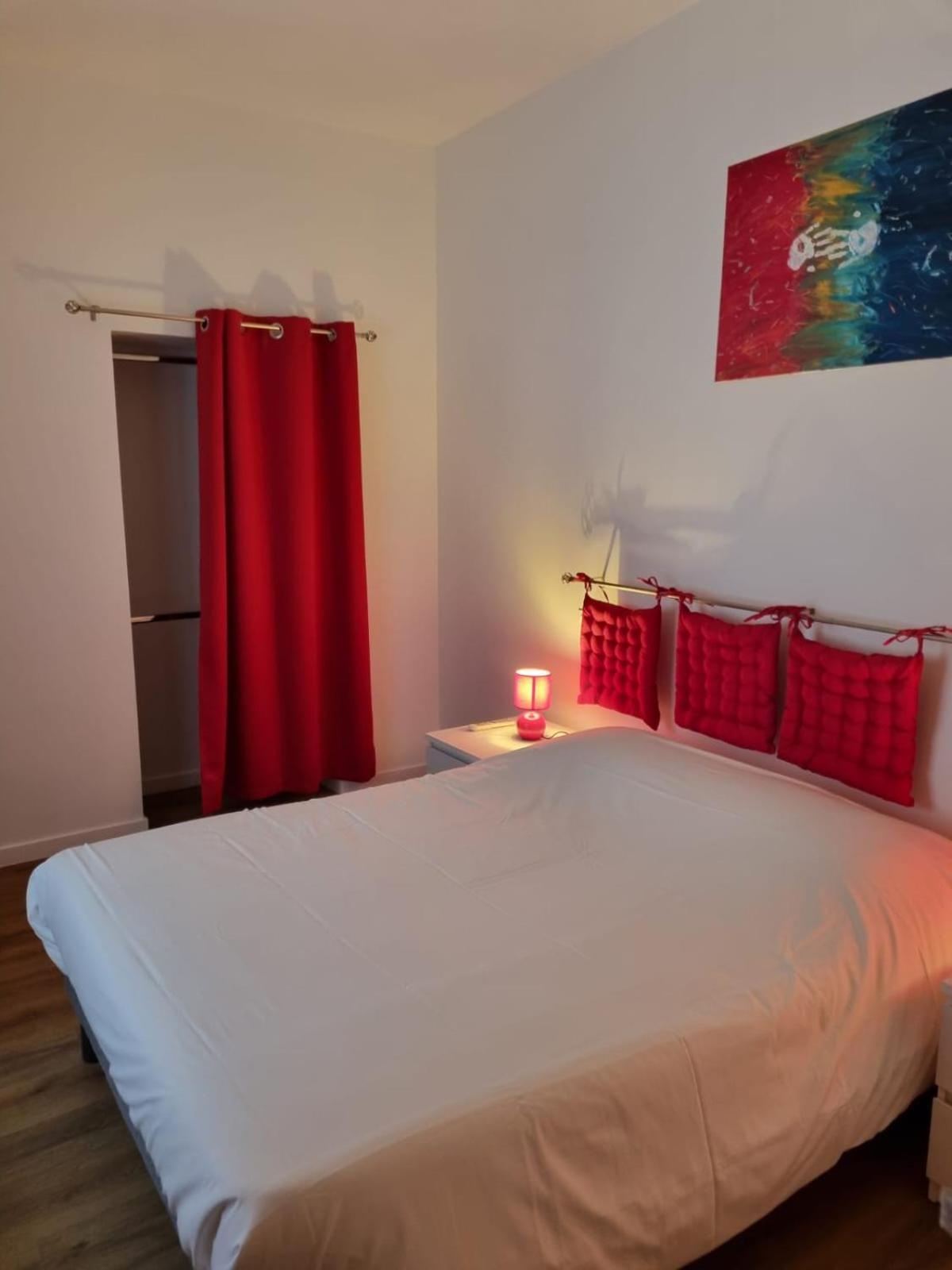 Apartamento Au Petit Ronceraie Blois Exterior foto