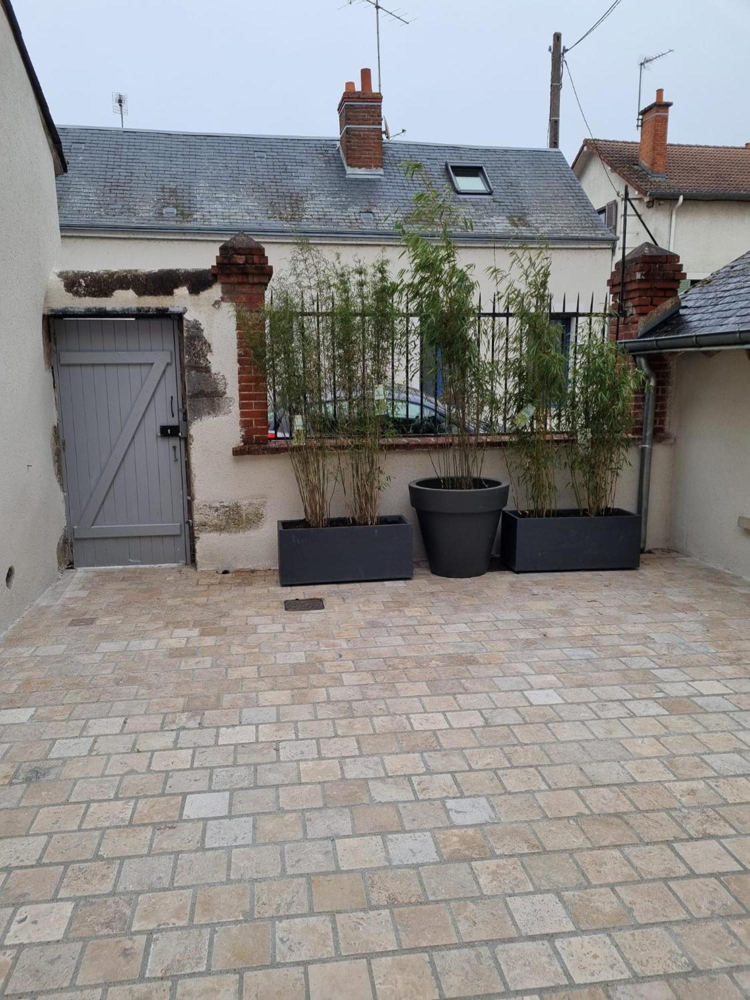 Apartamento Au Petit Ronceraie Blois Exterior foto